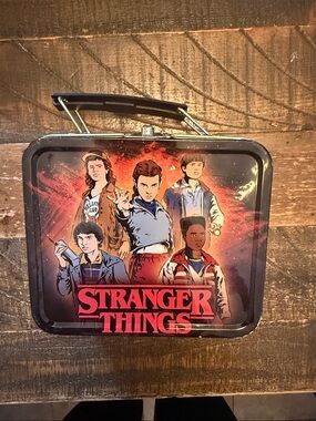Stranger Things Kids Metal Lunchbox - Black/Red